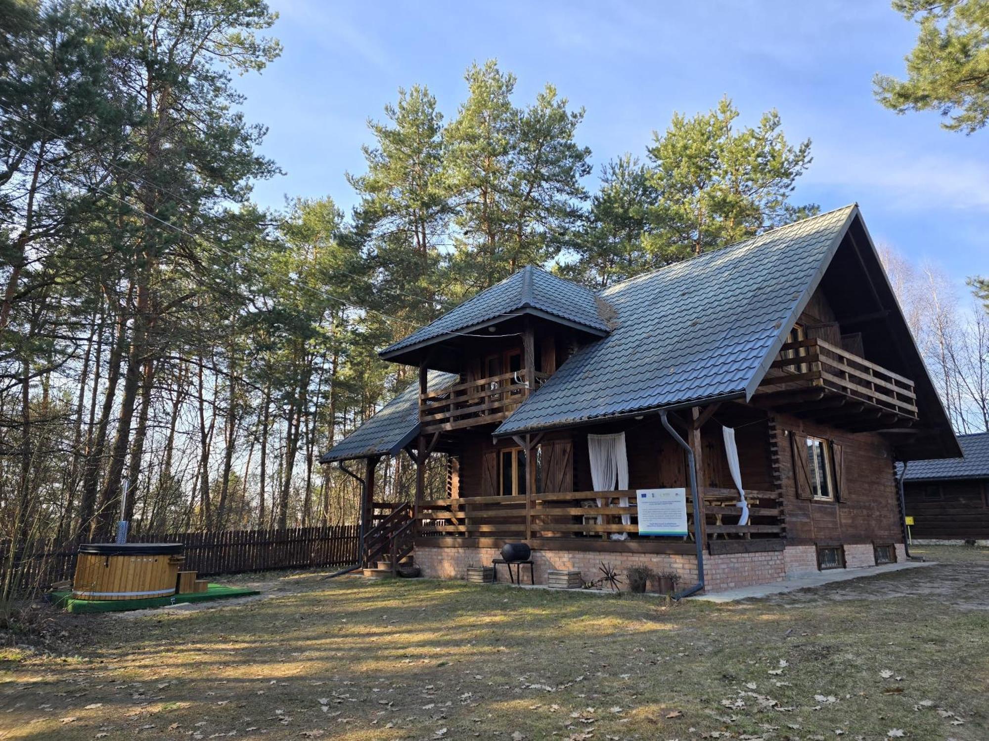 Вілла Roztocze U Aleksa Susiec - Jacuzii , Goraca Balia!!! Екстер'єр фото